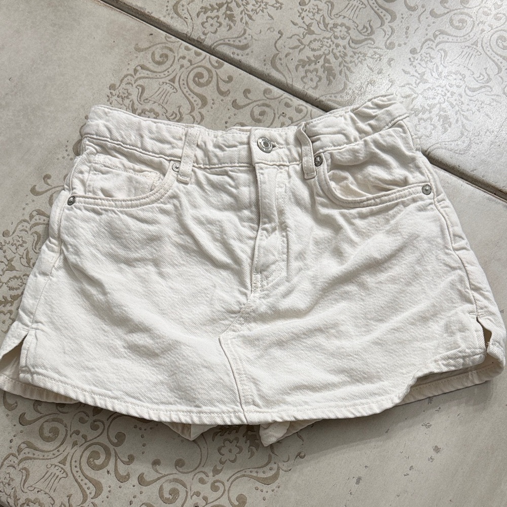 Zara Women's Off-White Jean Skort
